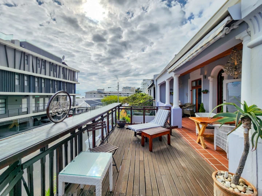 3 Bedroom Property for Sale in Sea Point Western Cape